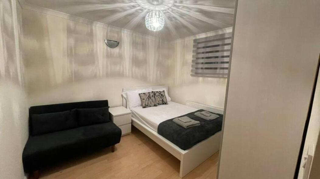 Entire 3 Bedroom Home - Minutes To Emirates Stadium! Londres Exterior foto