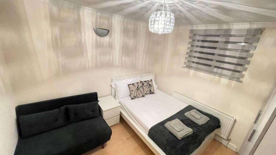 Entire 3 Bedroom Home - Minutes To Emirates Stadium! Londres Exterior foto